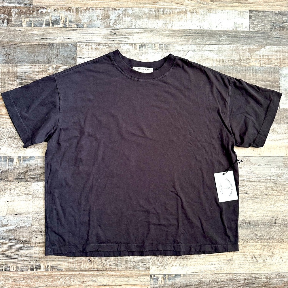 Electric & Rose Tshirt “Too Fast For Love” size small NWT